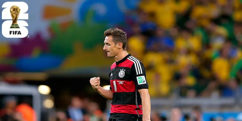 Miroslav Klose: Khởi đầu sự nghiệp và bước tiến tại Bundesliga
